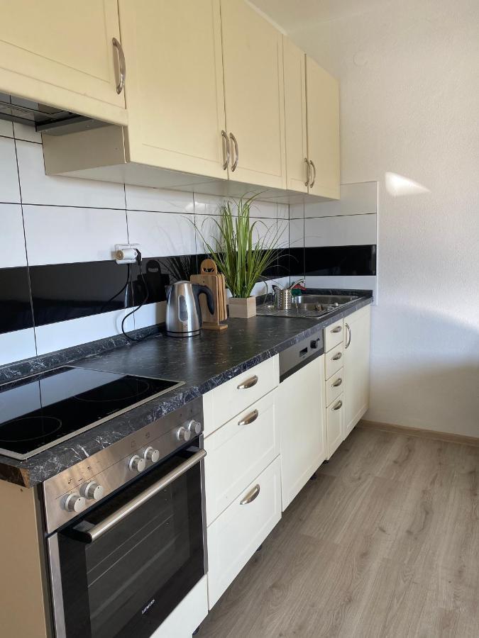 Three Bedroom Apartment Between Trogir And Split Каштела Екстер'єр фото