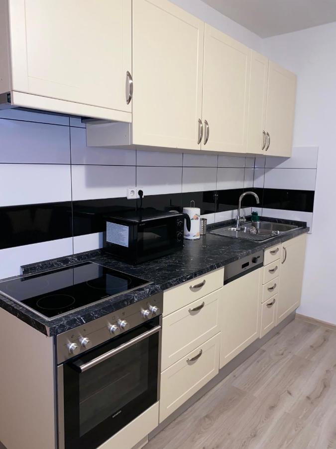 Three Bedroom Apartment Between Trogir And Split Каштела Екстер'єр фото